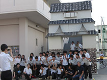 2年1組 校門装飾「理系参城」最優秀賞